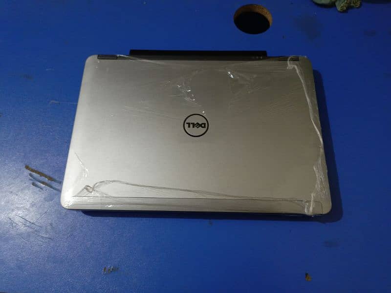 Dell Latitude 6440 1