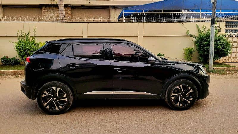 Peugeot 2008 Allure 2022 panaromic roof 7