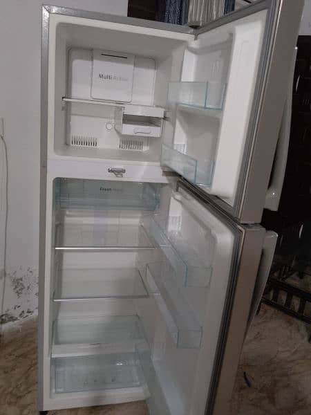 UAE Fridge for sale nikia company 12