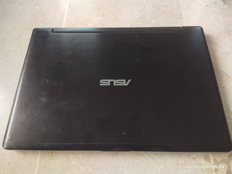 Selling Asus laptop 6