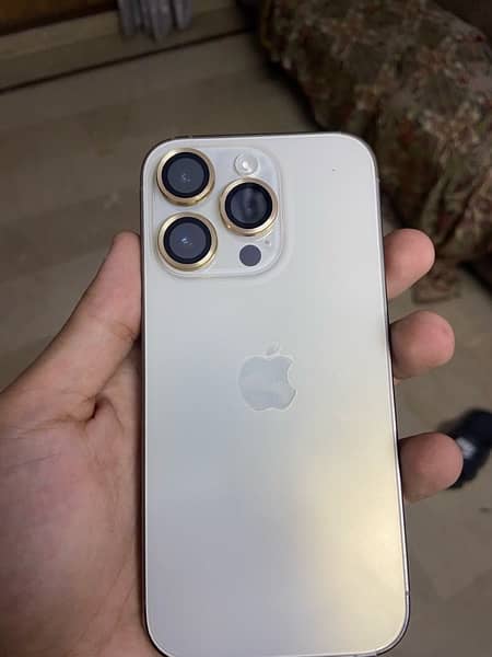 Iphone 14pro Jv gold colour water pack 6