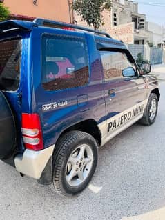 Mitsubishi Pajero Mini 2008