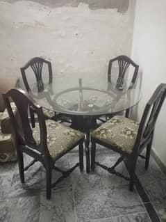 Dinning table with chairs