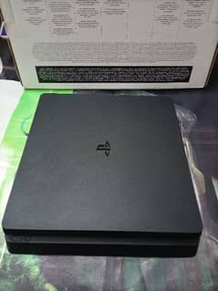 PS4 slim 500 GB used available 0