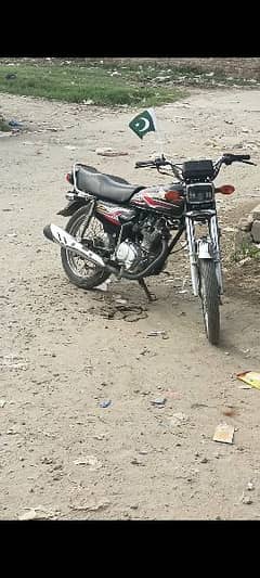 Honda 125 black color condition used