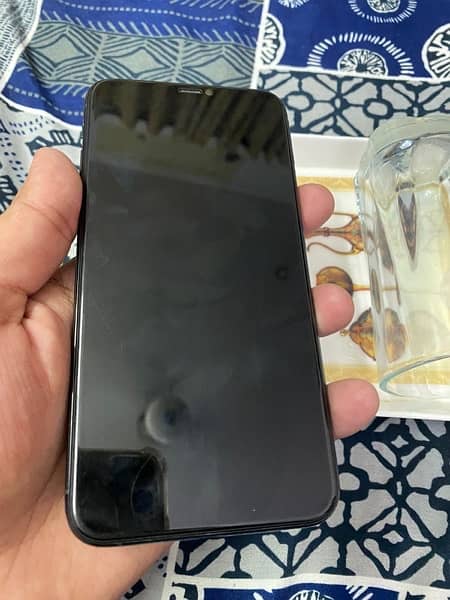 Iphone 11ProMax 256Gb PTA Approved 4