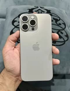 IPhone 15 Pro Max 0