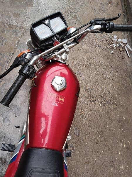 Honda cg125 2023 model Islamabad number lush condition 3