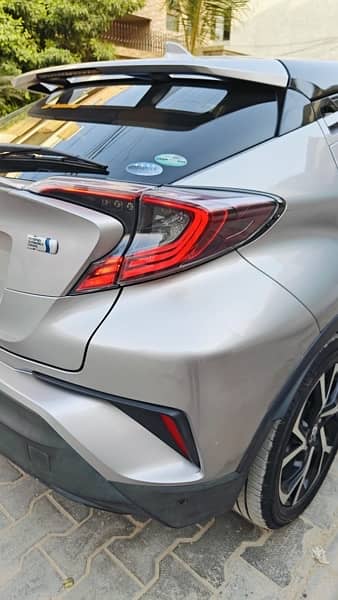 Toyota C-HR 2017 18