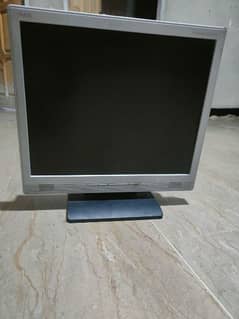 Nec 17" fresh LCD with built in speakers TFT No line  condition 10/10