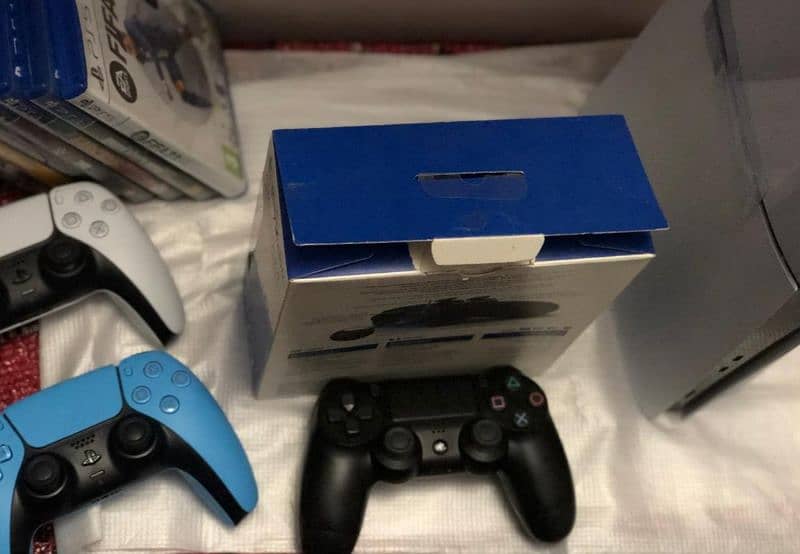 ps4 controller only 2 months used 5