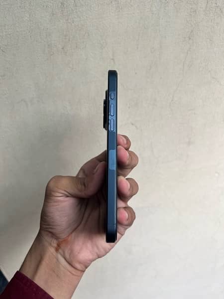 Iphone 15 Pro max Jv blue titanium 1