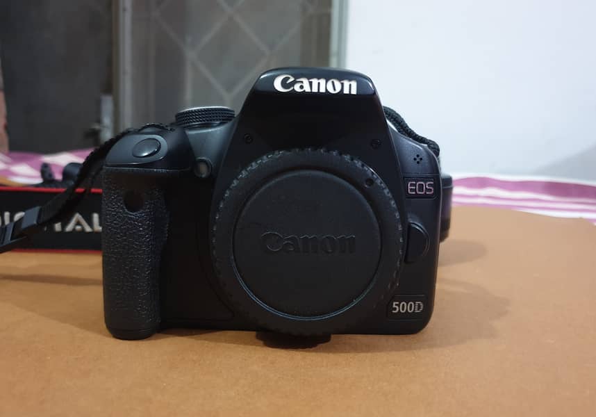 Canon EOS 500D DSLR Camera body With 2 Lenses 1