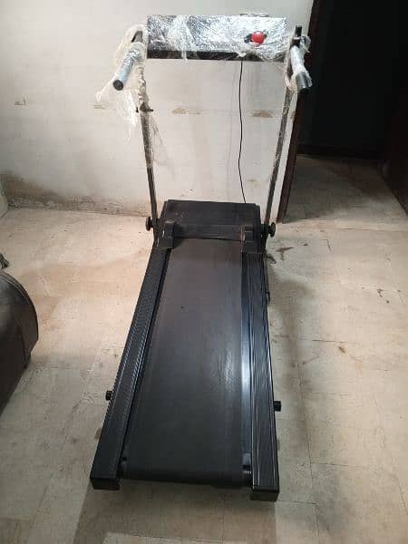 Treadmill  160 KG Weight Supported 4