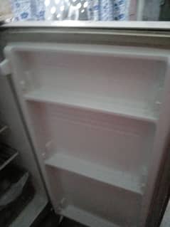 selling my PEL refrigerator 0