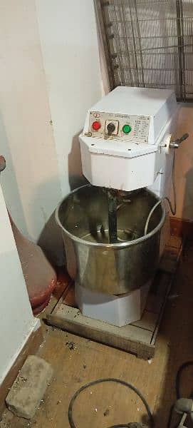 PiZza machines full items all ok for sale. . . 7