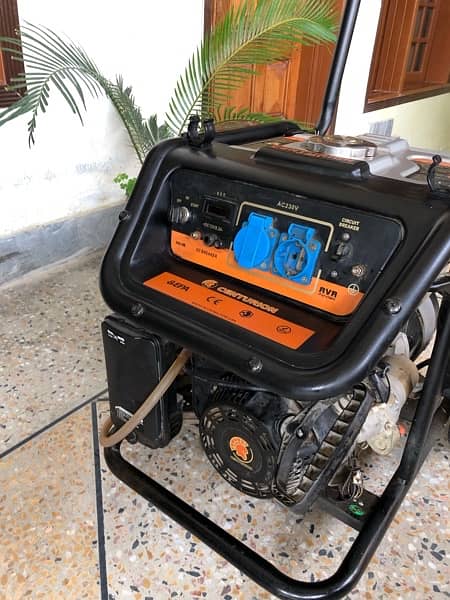 5000 Generator urgent sale 1