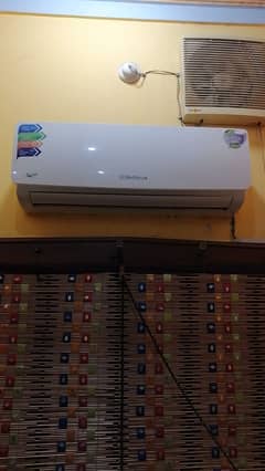 Electro Lux 1 ton AC non inverter