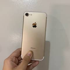 iphone 7  128gb gold PTA aprovid