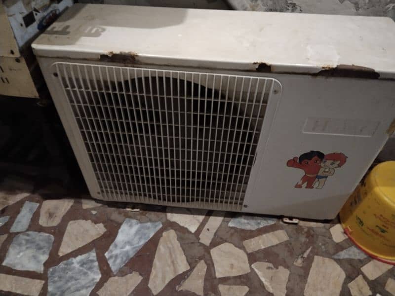 orient 1 ton SADA ac good condition 2