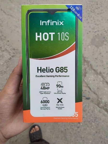 Infinix hot 10s with box 8