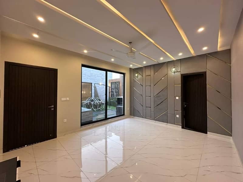 1 KANAL HOUSE For Rent In DHA EME SOCIETY LAHORE 5 Master Bedroom With Furnish AC 2 Kichan Driang Room Dining 2 TV Launch Store Powdar Washroom Servant Questar Garage Terrace Lundreye 6