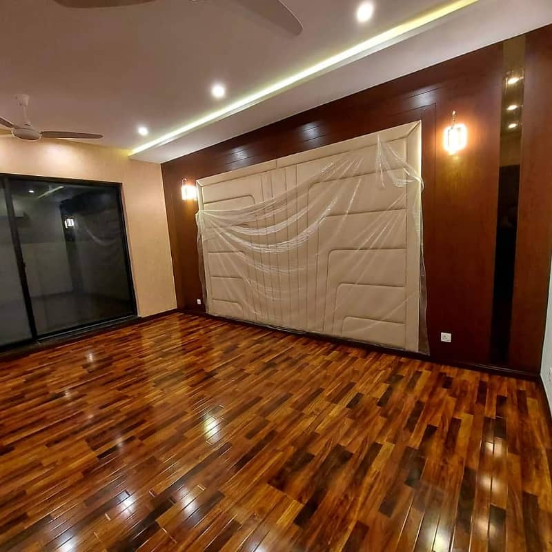 1 KANAL HOUSE For Rent In DHA EME SOCIETY LAHORE 5 Master Bedroom With Furnish AC 2 Kichan Driang Room Dining 2 TV Launch Store Powdar Washroom Servant Questar Garage Terrace Lundreye 23