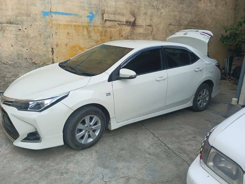 Toyota Corolla Altis 2014 1