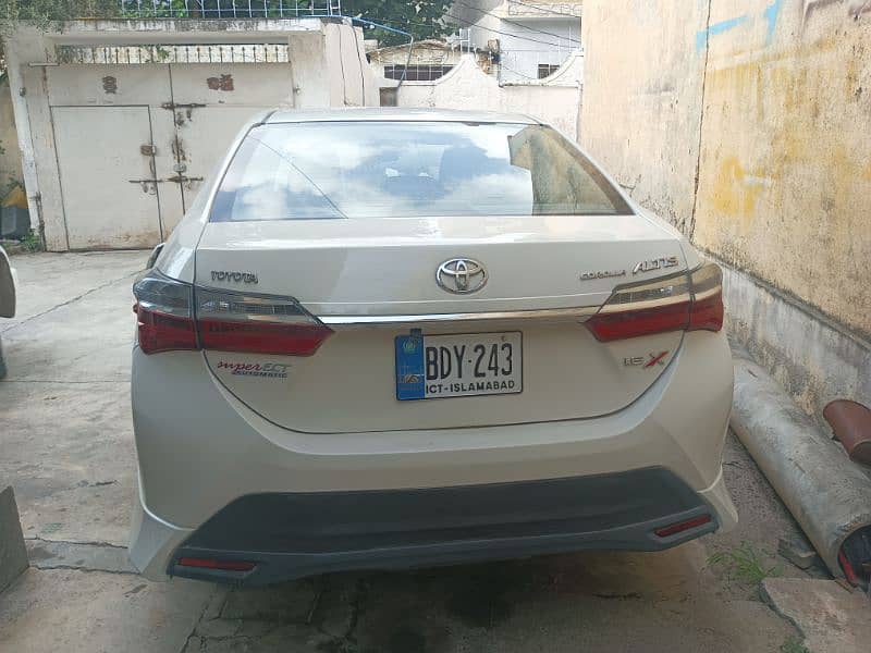 Toyota Corolla Altis 2014 3