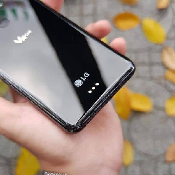 Lg V50 5G Official Approved with dual screen 3