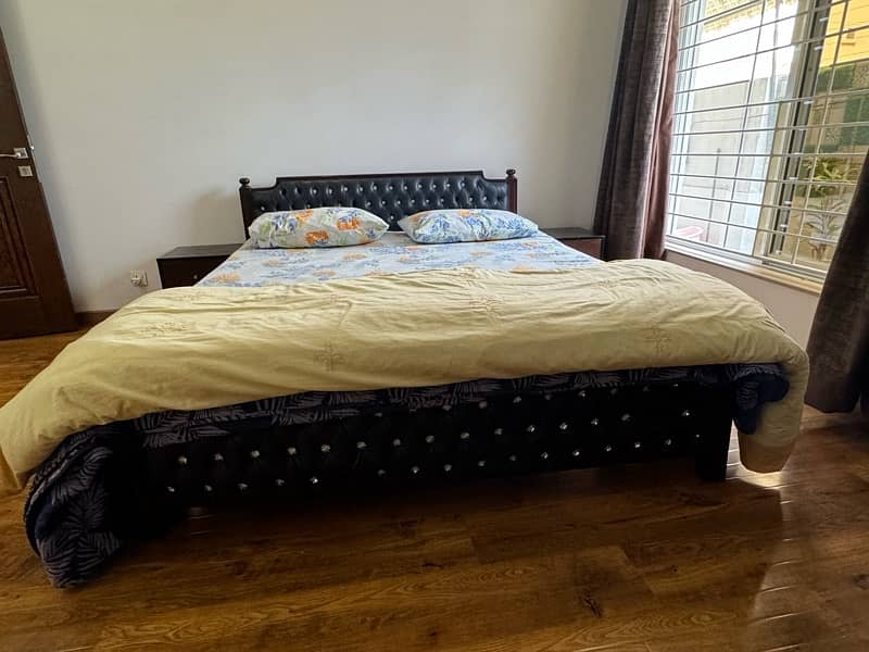 Bed for sale pure wooden 5