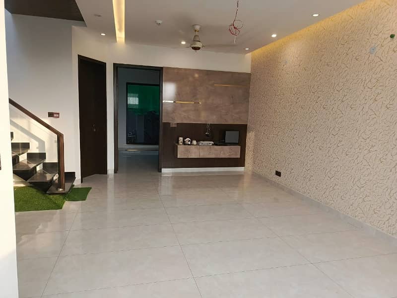 5 Marla Modern House For Sale 4