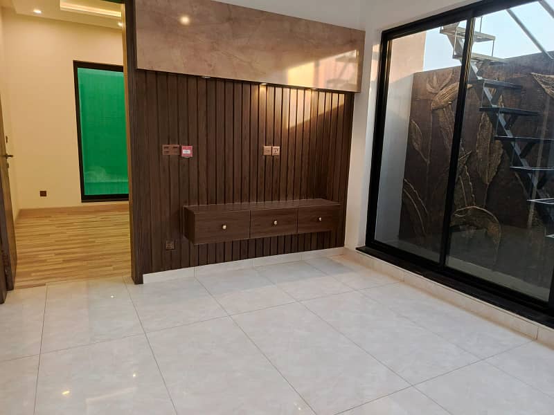 5 Marla Modern House For Sale 16