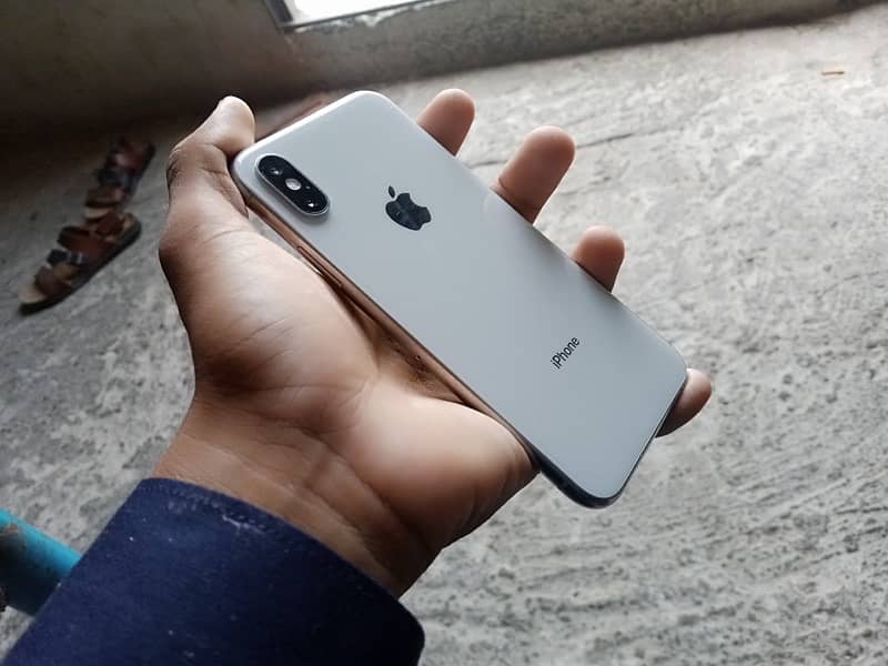 iPhone xs 0