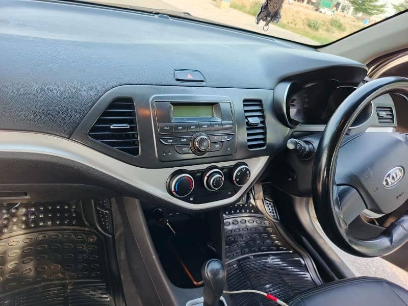 KIA Picanto 2021 11