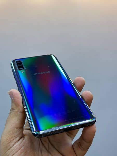 Samsung Galaxy A50 1