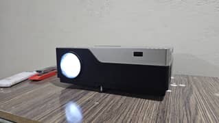 Vankyo V600 1080p projector in good condition 0