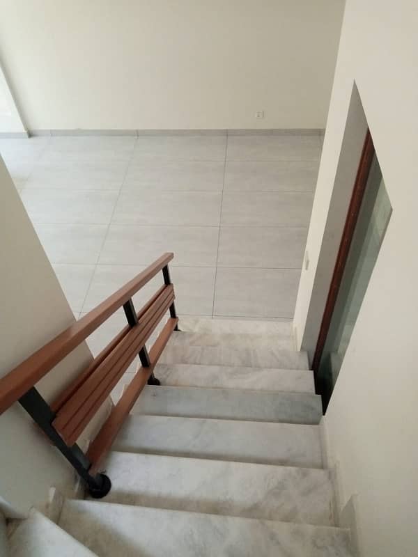 5 MARLA DOUBLE STORY HOUSE AVAILABLE FOR SALE IN DHA PHASE 5 - BLOCK D 10