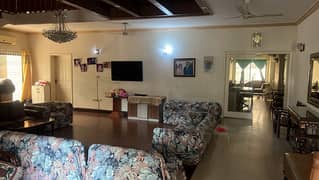 2 KANAL BEAUTIFUL HOUSE AVAILABLE FOR SALE IN DHA PHASE 1 BLOCK A 0