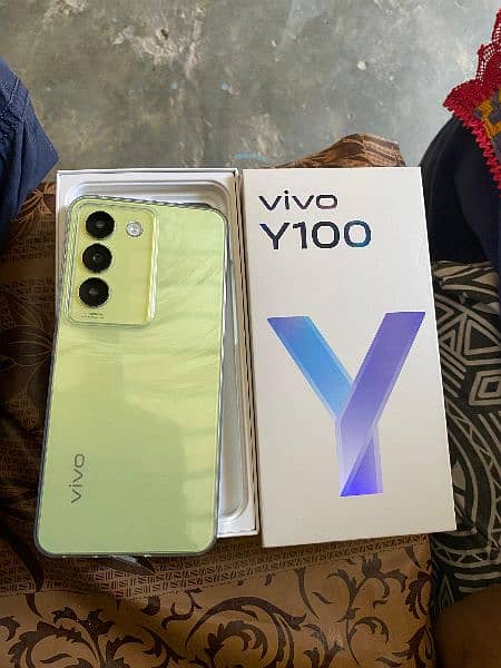 vivo y100 (10 by 10 Condition) Exchange option possible 0