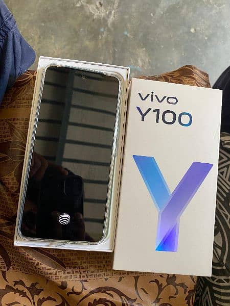 vivo y100 (10 by 10 Condition) Exchange option possible 1