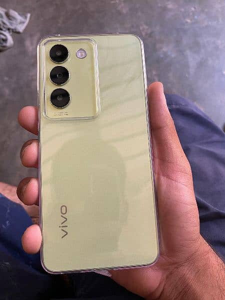 vivo y100 (10 by 10 Condition) Exchange option possible 4