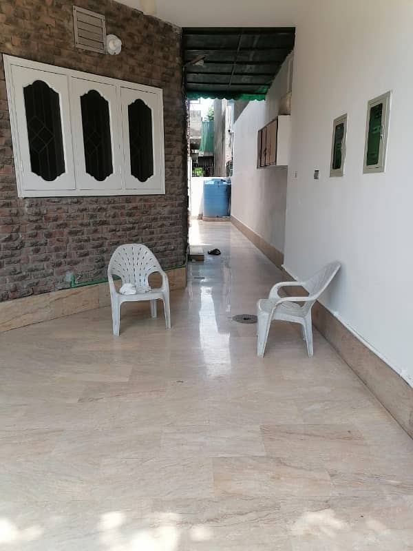 DHA Lahore Phase 3 Z block 10 Marla house for rent 0