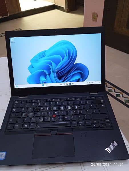 Laptop Lenovo ThinkPad L380 2