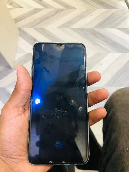 vivo s1 ha all OK ha koi b fault nahi a box charger sath ha 4