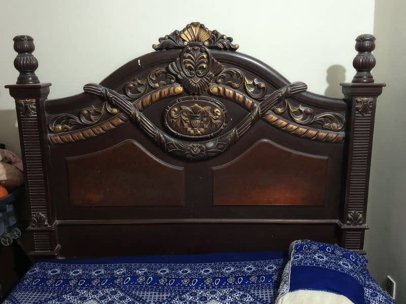 king size wooden bed 100 kg plus weight 1