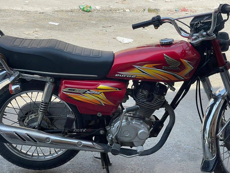 honda 125 lush condition urgent sale 3