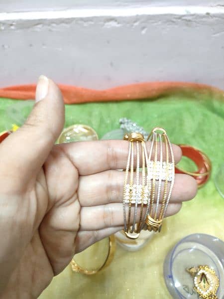 original indian golden bangles and kare very beautiful 2