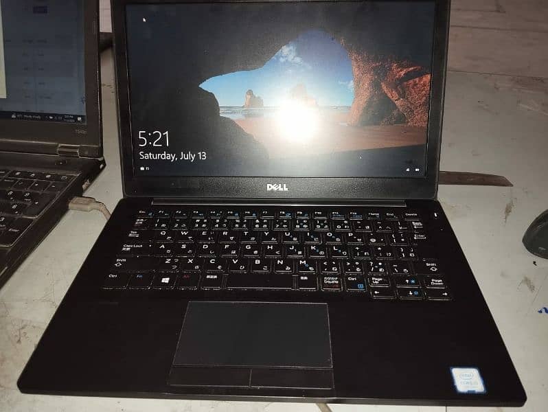 full oky laptop 10 10 condition full oky 4 day warnty 8