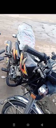 bilkul saaf bike hai koi kam ni hone wala final price hai 140000